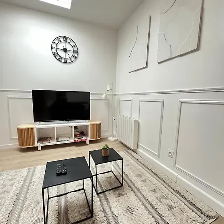 Luna - Moon 201 - Apartment Romans-sur-Isere